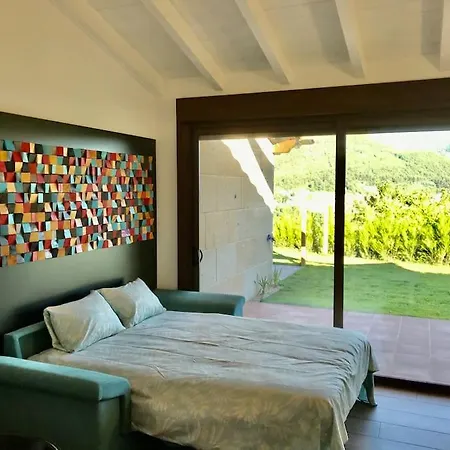 Сasa de vacaciones Casa Nueva Vigo-mos Con Chimenea Y Jacuzzi Obsequio Kit Desayuno Y Botella Cava *