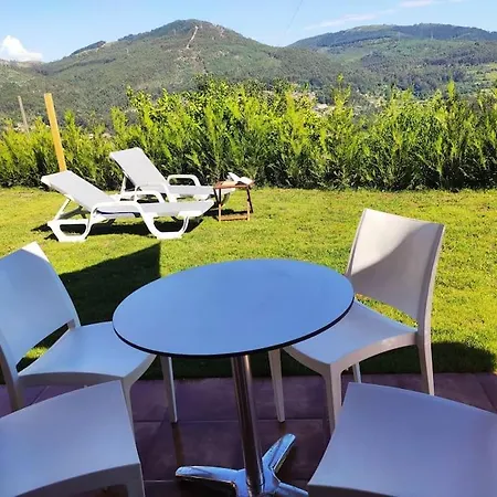 Сasa de vacaciones Casa Nueva Vigo-mos Con Chimenea Y Jacuzzi Obsequio Kit Desayuno Y Botella Cava *