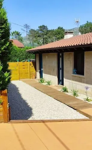 Casa Nueva De Vigo Rural Con Jacuzzi Y Chimenea