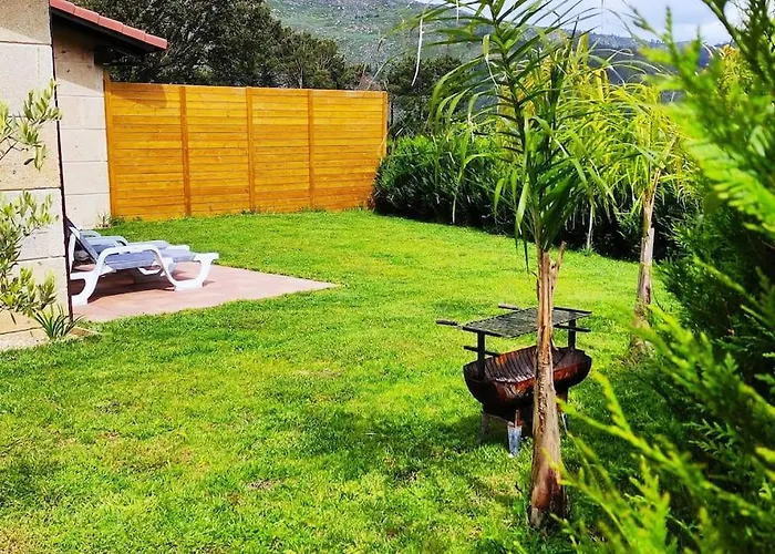 Casa Nueva De Vigo Rural Con Jacuzzi Y Chimenea Mos