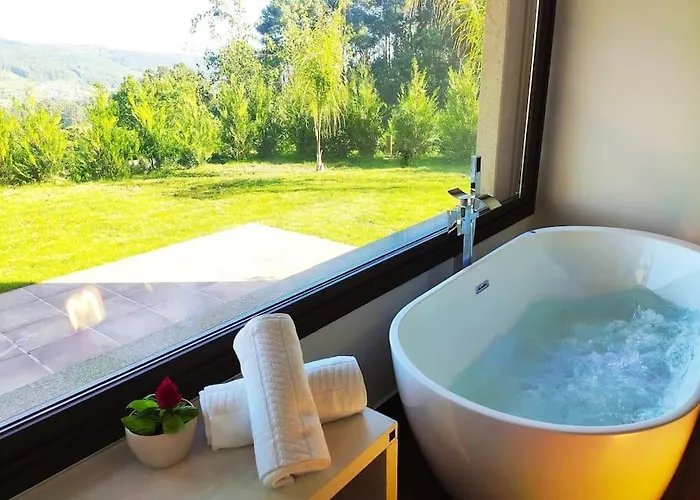 Сasa de vacaciones Casa Nueva De Vigo Rural Con Jacuzzi Y Chimenea